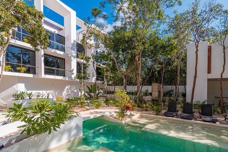 Apartment near the Mayan Jungle with pool. Sak 206