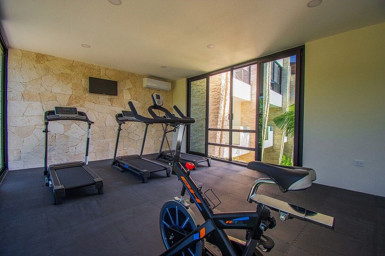 Moots Appartment Temazcal, pool, gym & concierge