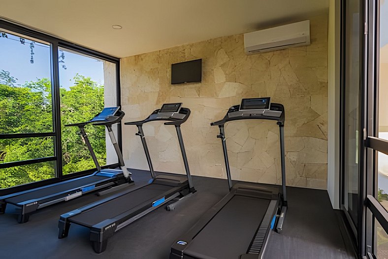 Moots Penthouse Temazcal, pool, gym & concierge